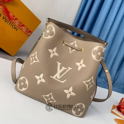 tui xach louis vuitton 8 2