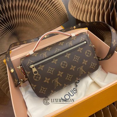 tui xach louis vuitton cao cap 8