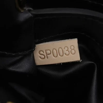 tui xach louis vuitton chinh hang gia bao nhieu 2 3