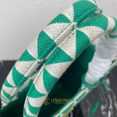 tui xach nu prada 5 1