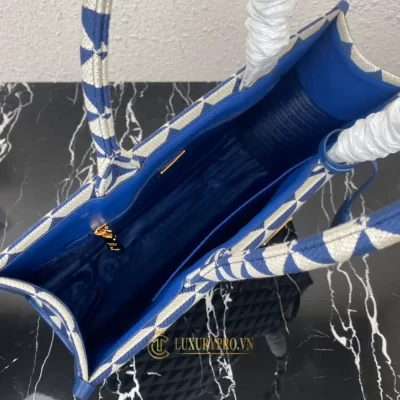 tui xach nu prada 6 3