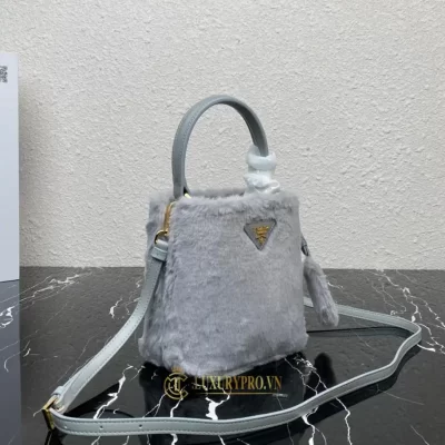 tui xach prada milano 1 2