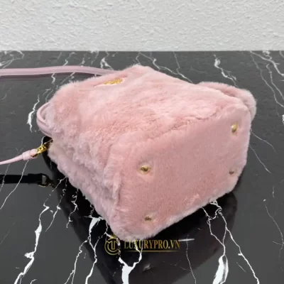 tui xach prada milano 1 3