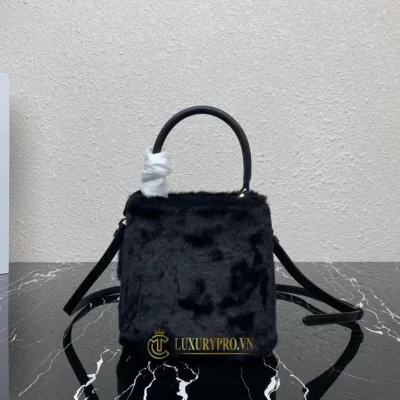 tui xach prada milano 4 1