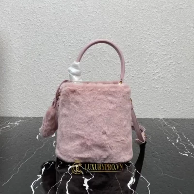 tui xach prada milano 5 3