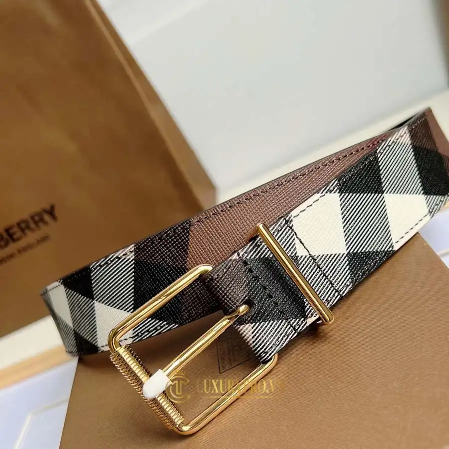 Dây lưng Burberry giá tốt mặt khóa màu vàng siêu cấp