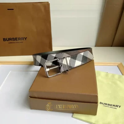 day nit burberry 1