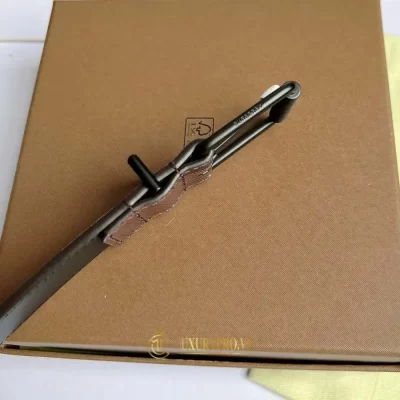 day nit burberry 4 1