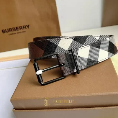 day nit burberry 8