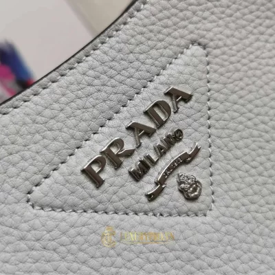 tui deo cheo prada nu 4 6