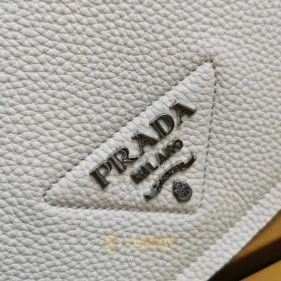 tui deo cheo prada sieu cap 4