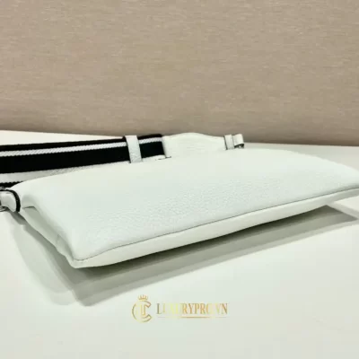 tui deo cheo prada sieu cap 5 2