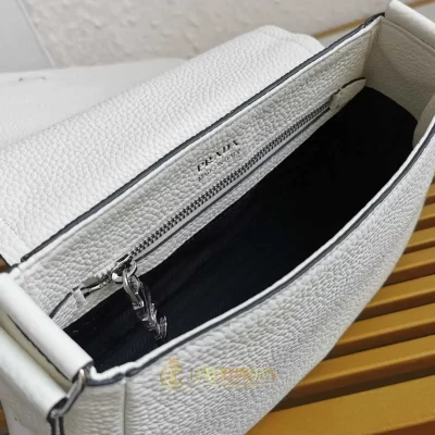 tui deo cheo prada sieu cap 8 1