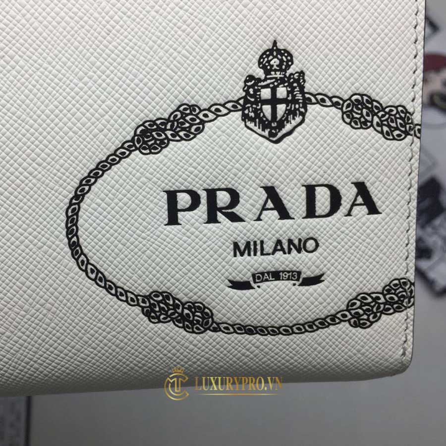 Ví dài nam Prada màu trắng Like Auth giá tốt